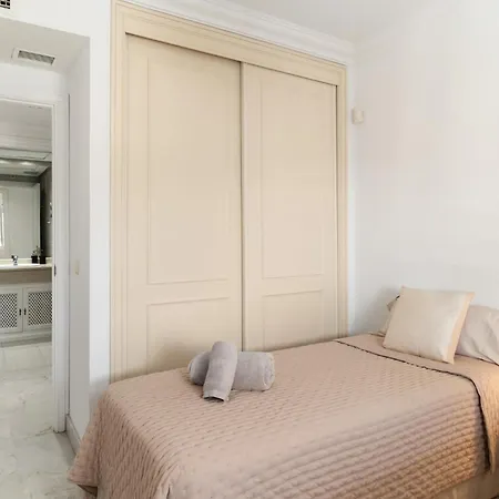 Sunresting Puerto Banus * マルベーリャ